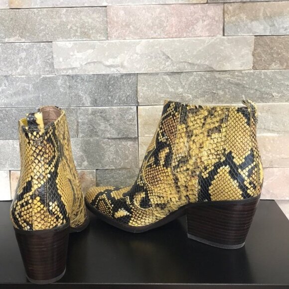 Sam Edelman Winona Bootie - Picture 7 of 9